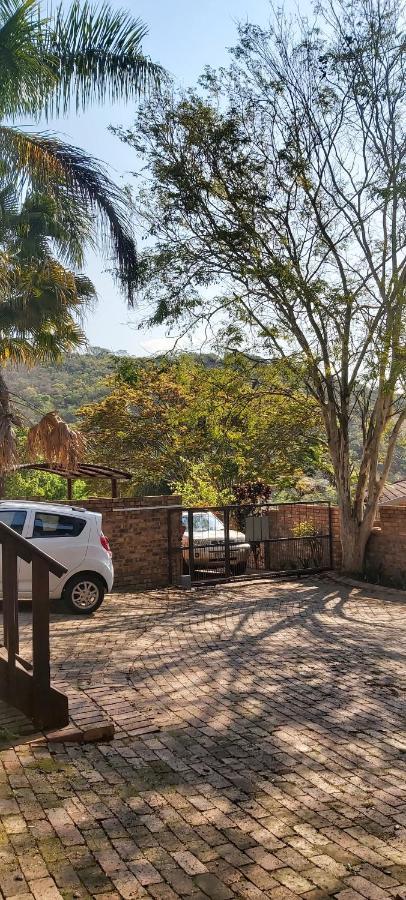 13 @ Rhinoroad Nelspruit Appartement Mbombela Buitenkant foto