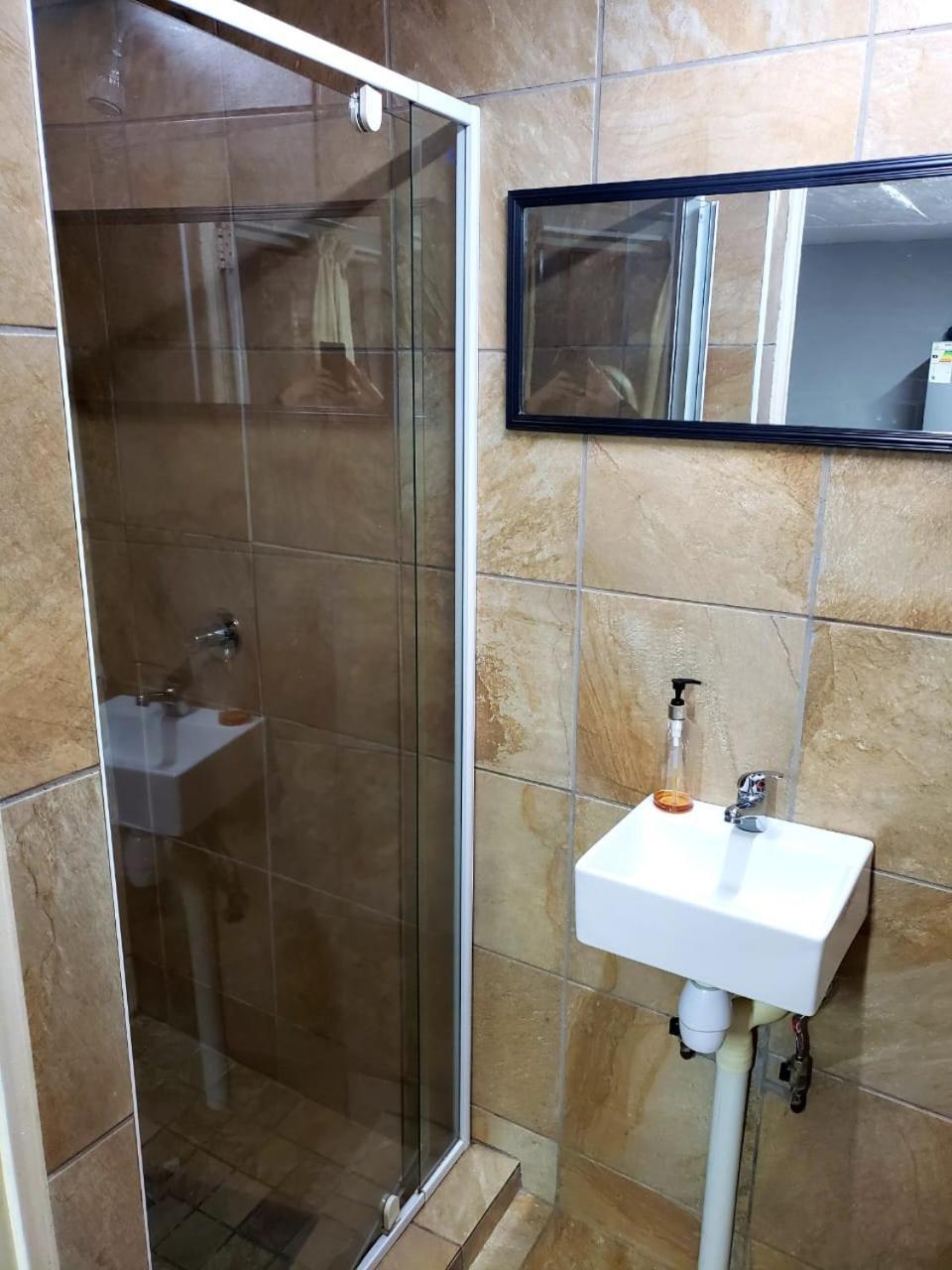 13 @ Rhinoroad Nelspruit Appartement Mbombela Buitenkant foto