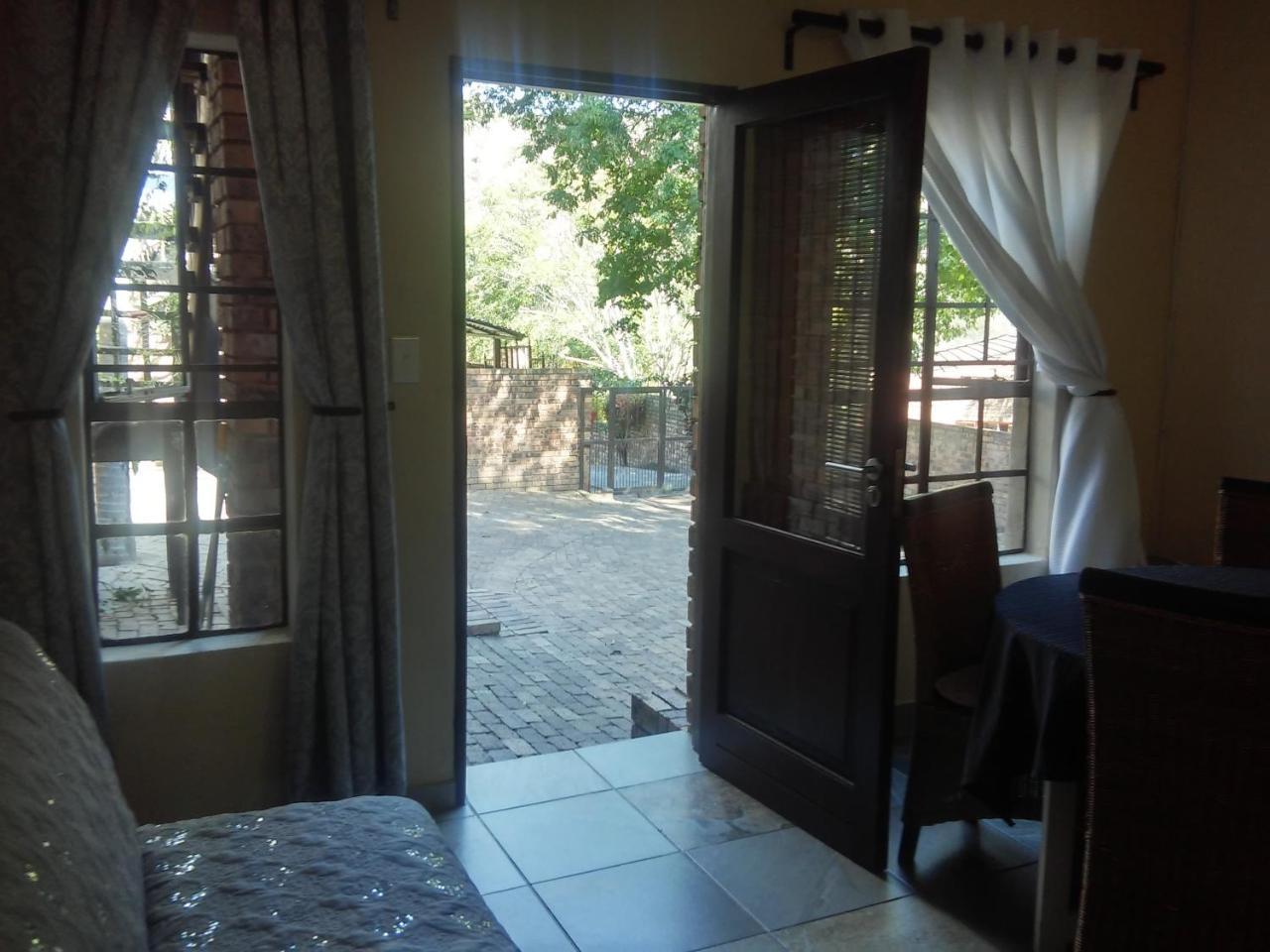 13 @ Rhinoroad Nelspruit Appartement Mbombela Buitenkant foto